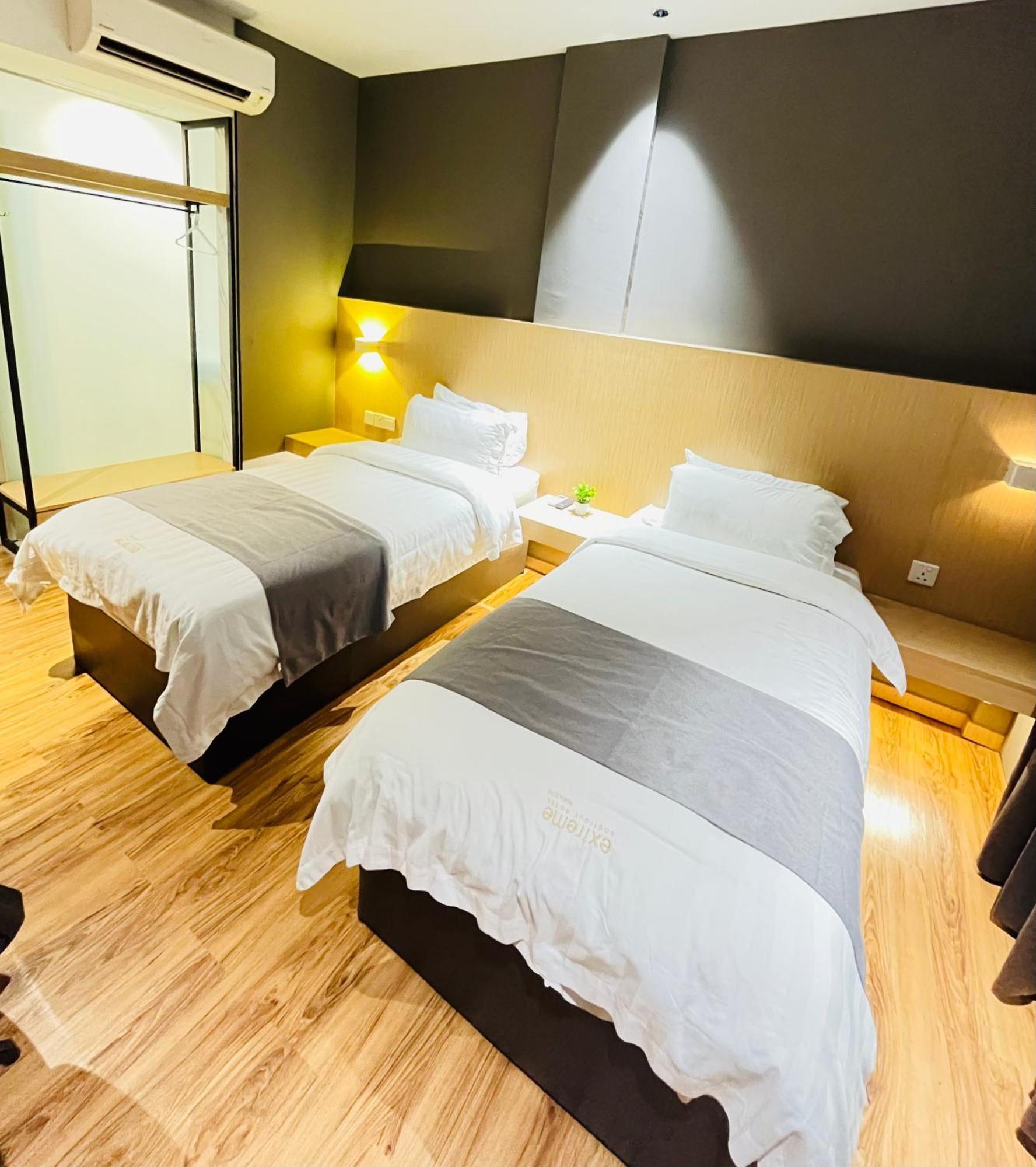 Extreme Boutique Hotel Клуанг Экстерьер фото
