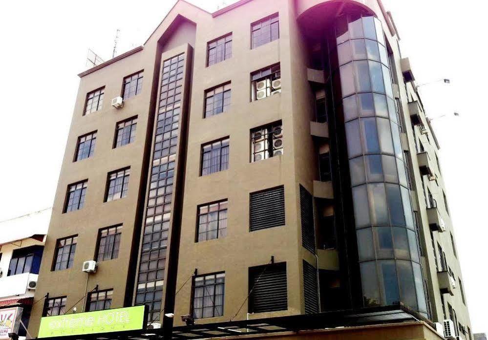 Extreme Boutique Hotel Клуанг Экстерьер фото